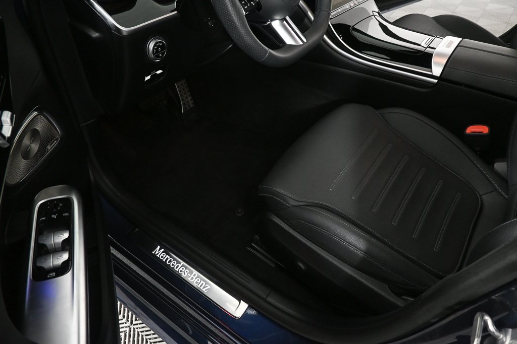 2024 Mercedes Benz C 300 AMG photo 6