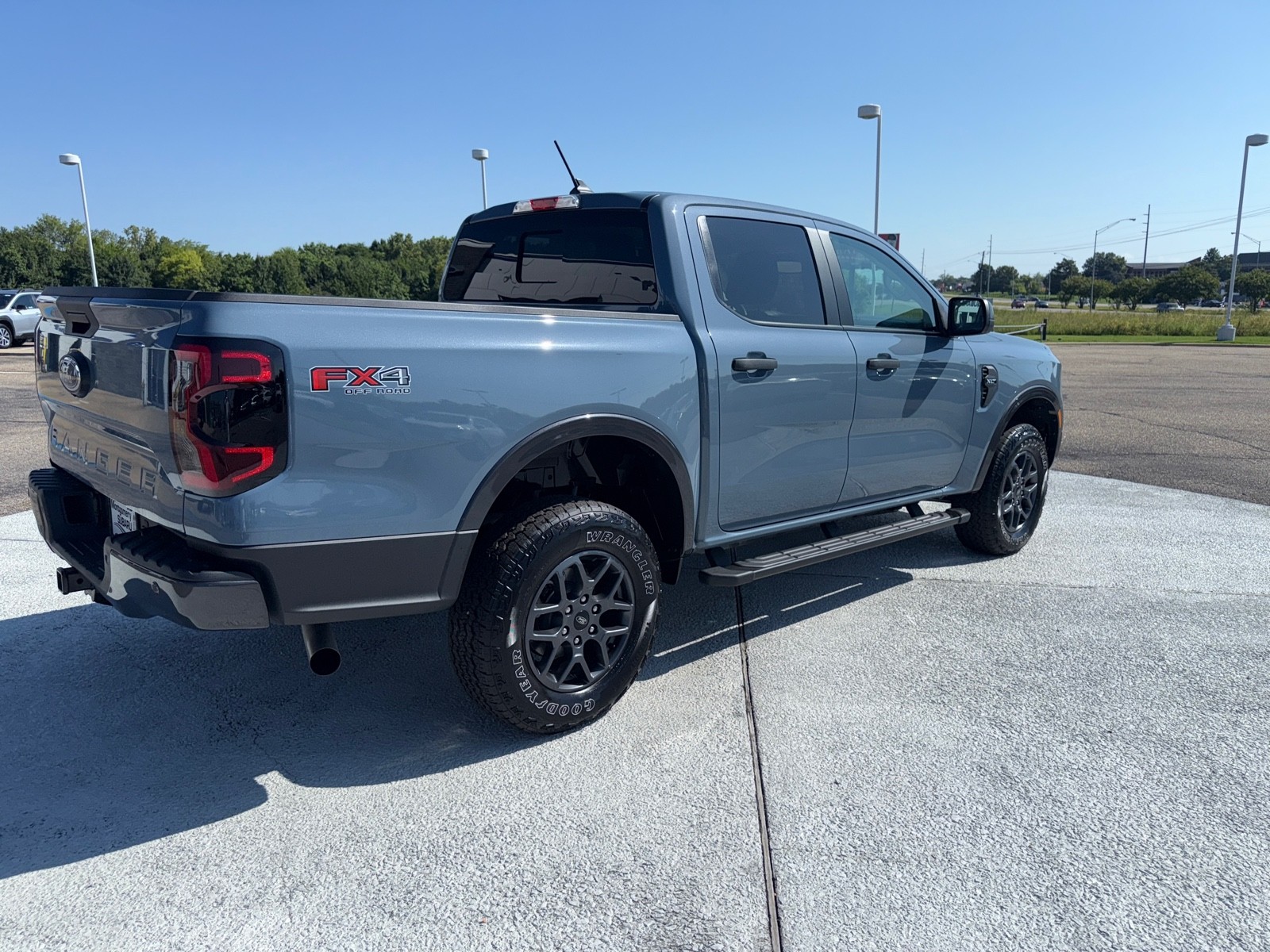 2024 Ford Ranger XLT photo 3