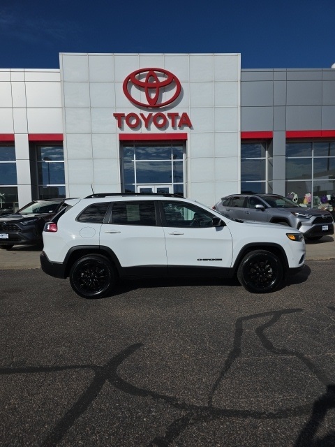 2023 Jeep Cherokee Altitude photo 3