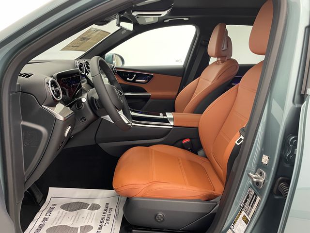 2026 Mercedes Benz GLC 300 photo 11
