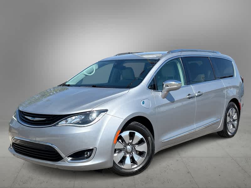 2018 Chrysler Pacifica Hybrid Limited Pre-Owned 2018 Chrysler