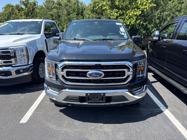 2023 Ford F-150 XLT photo 2