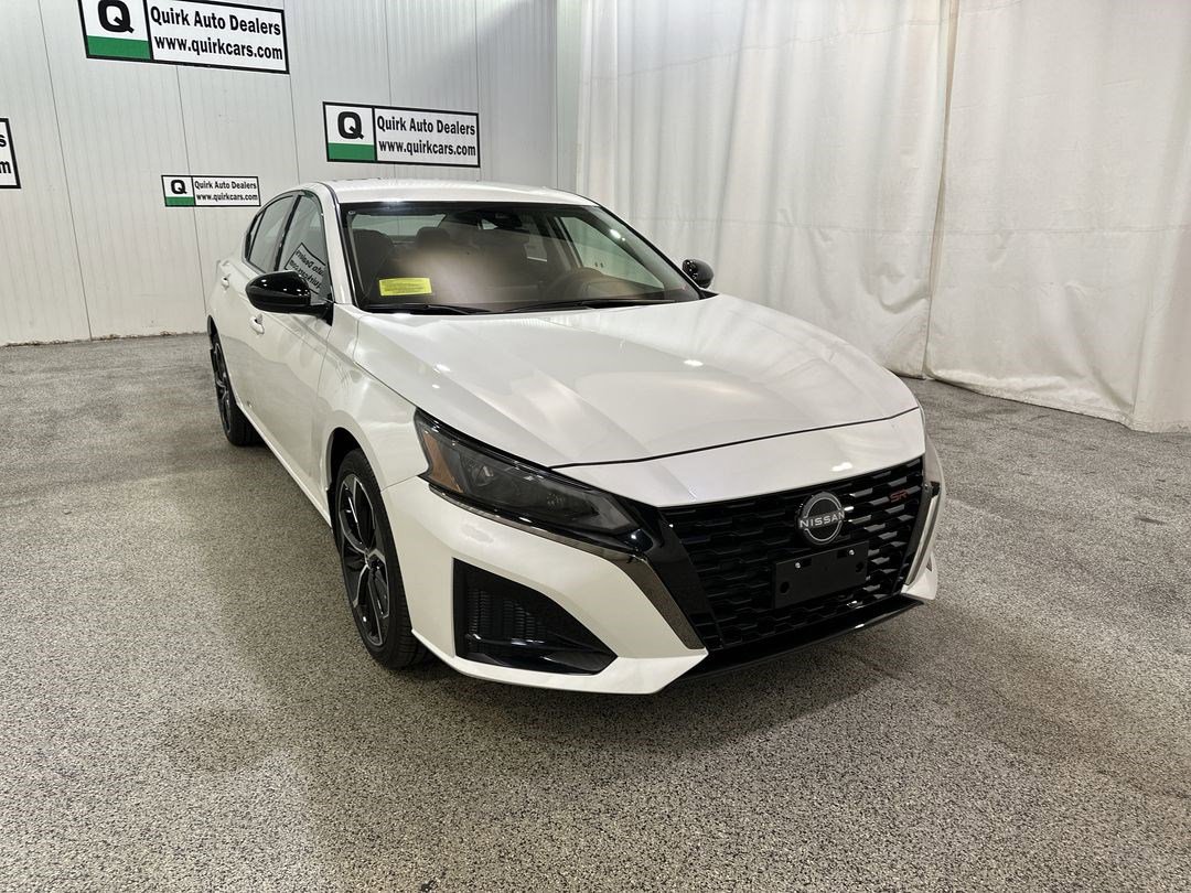 New 2025 Pearl White Tricoat Nissan SR image 1