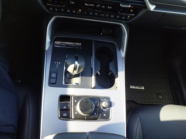 2026 Mazda CX-90 3.3 Turbo Preferred photo 3