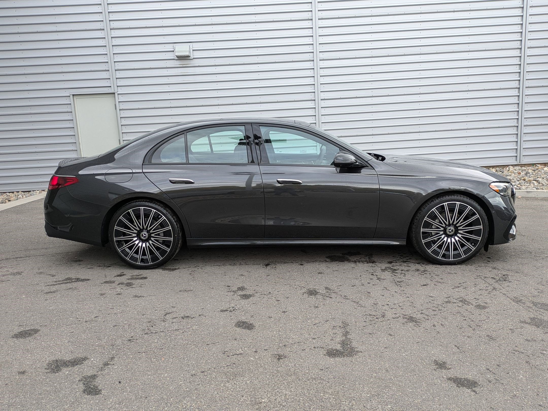 2025 Mercedes Benz E 350 4MATIC Sedan photo 2