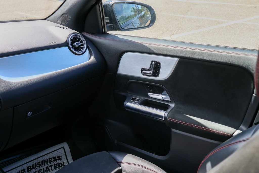 2021 Mercedes Benz GLA 35 AMG 4MATIC photo 18