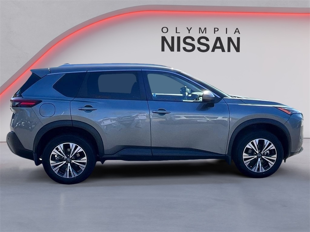 2023 Nissan Rogue SV photo 5