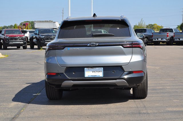2025 Chevrolet Equinox EV 1LT photo 3