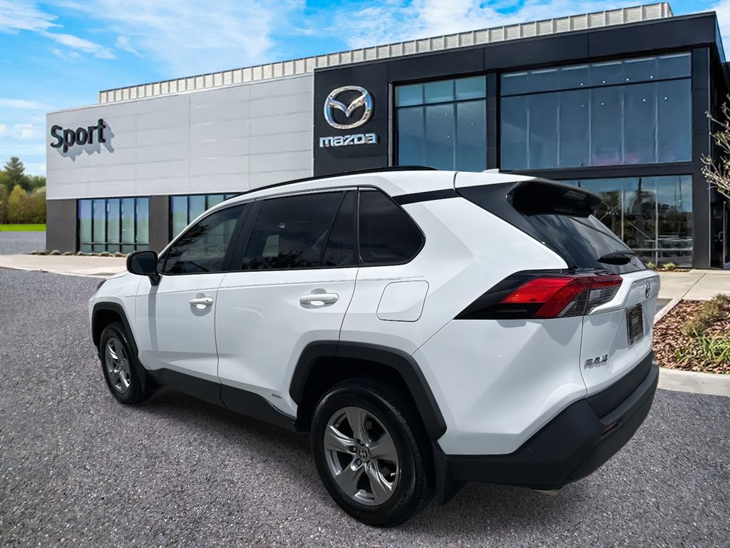 2024 Toyota RAV4 Hybrid LE photo 5