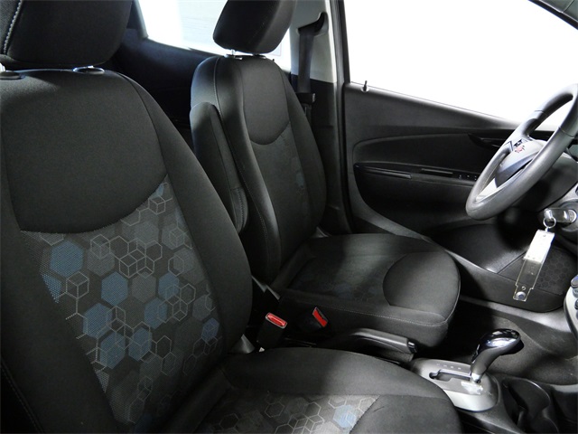 2016 Chevrolet Spark 1LT photo 11