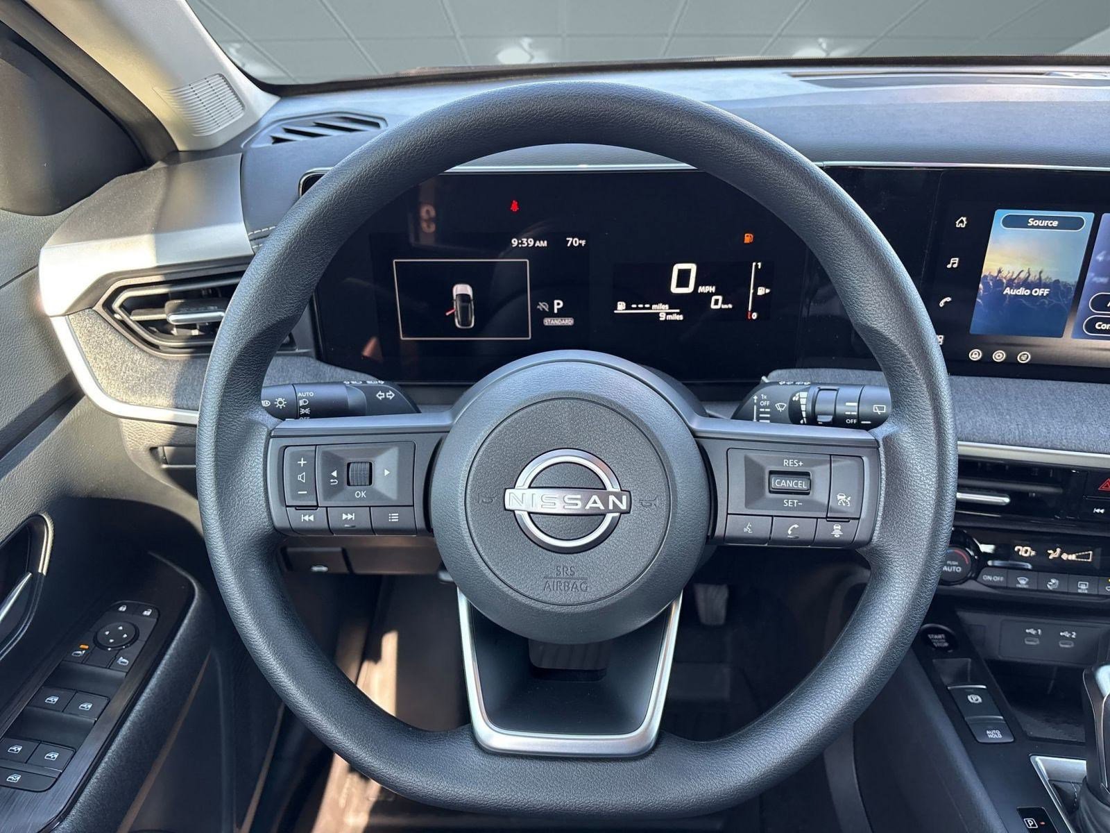 2026 Nissan Kicks SV photo 18