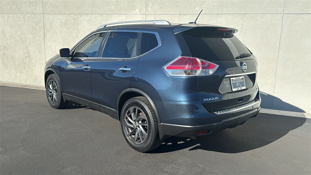 2016 Nissan Rogue SL photo 4
