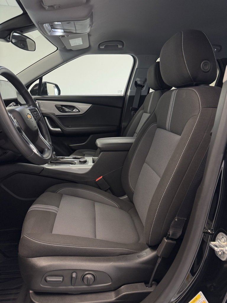 2025 Chevrolet Blazer 2LT photo 3
