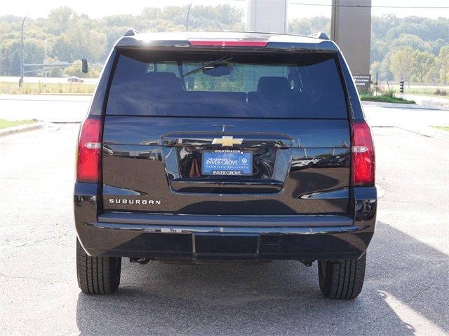 2020 Chevrolet Suburban LT photo 6