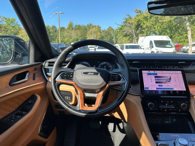 2025 Jeep Grand Cherokee L Summit Reserve photo 17