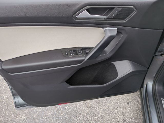 2021 Volkswagen Tiguan SE R-Line Black photo 9