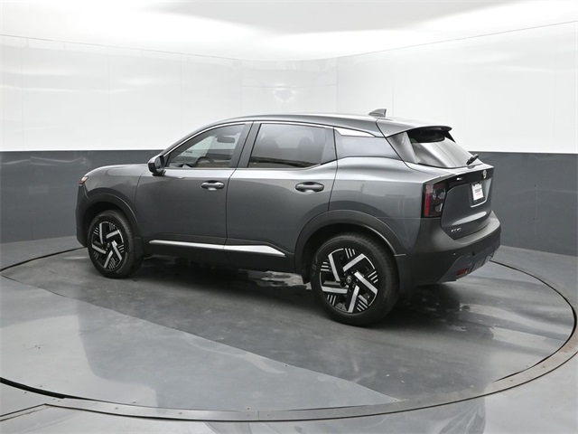 2025 Nissan Kicks SV photo 5