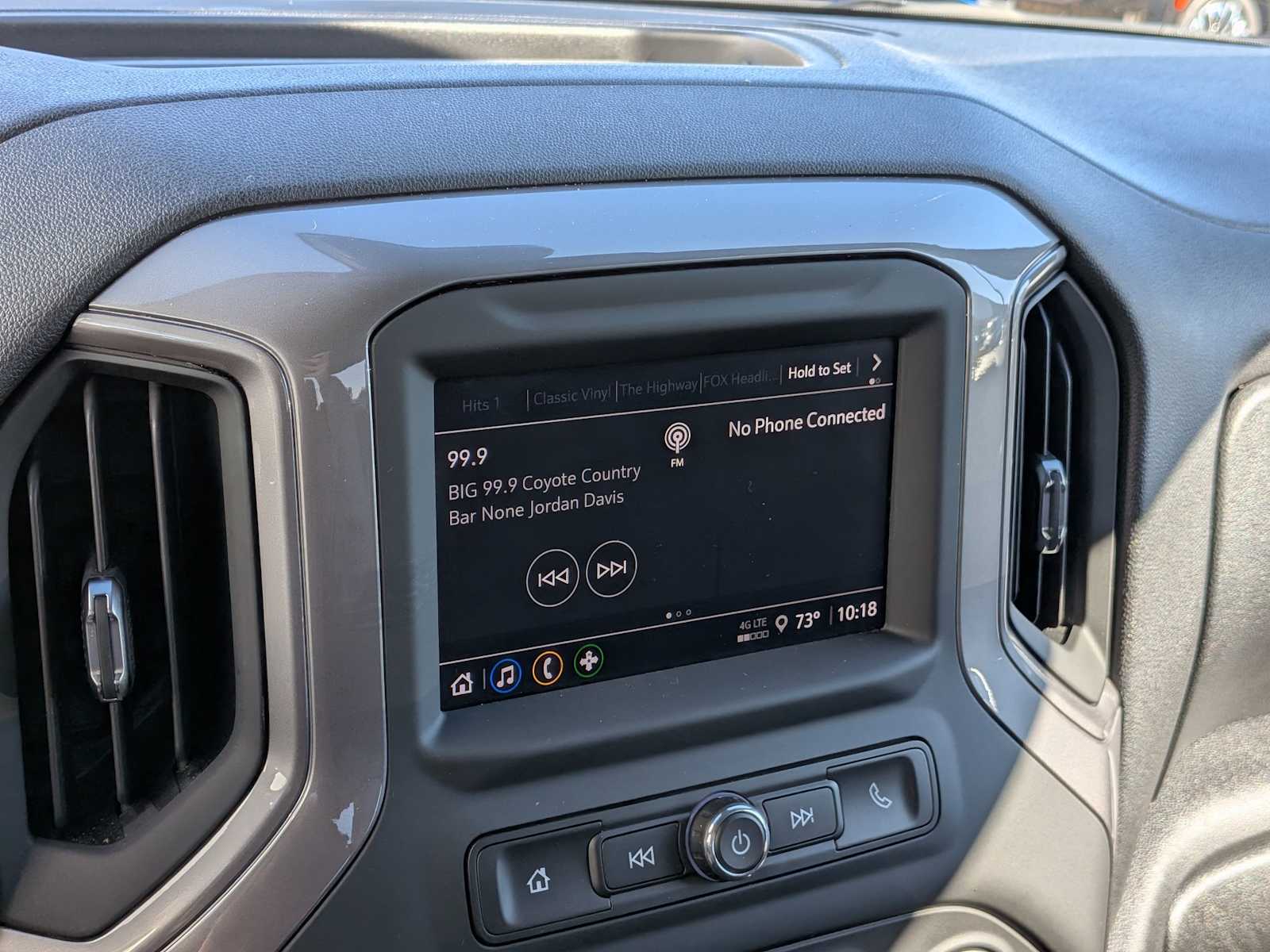 2022 Chevrolet Silverado 1500 Custom photo 26
