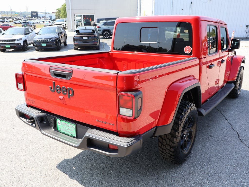 2025 Jeep Gladiator Sport photo 5