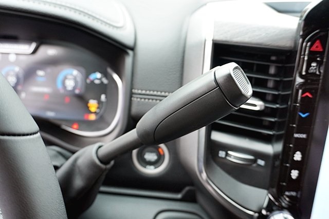 New 2026 Bright White Clear-Coat Exterior Paint RAM Laramie image 39