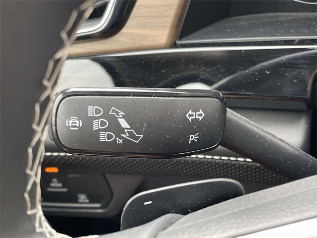 2025 Volkswagen Atlas SE Technology photo 32