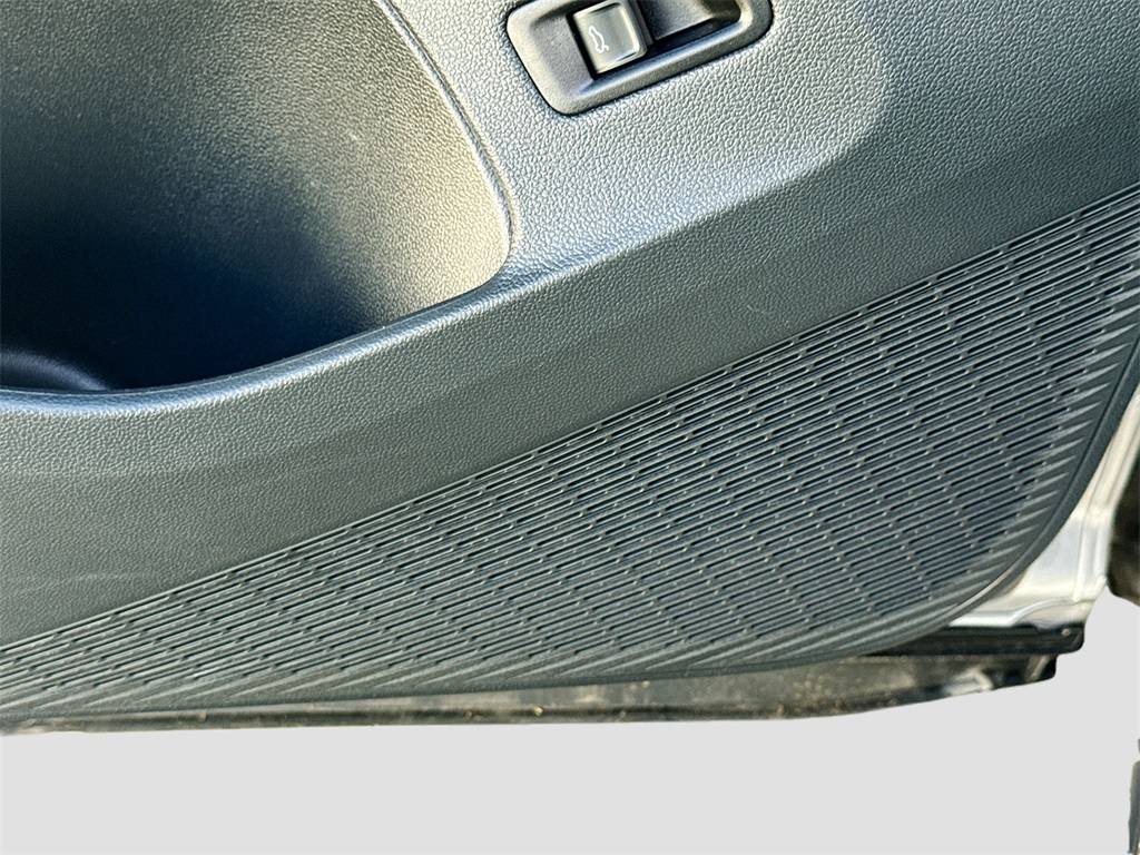 2024 Volkswagen Atlas SE Technology photo 18
