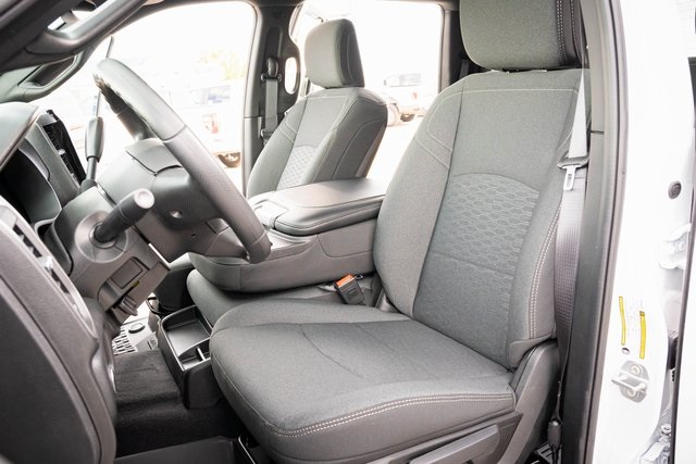 2025 Ram 2500 Tradesman photo 12