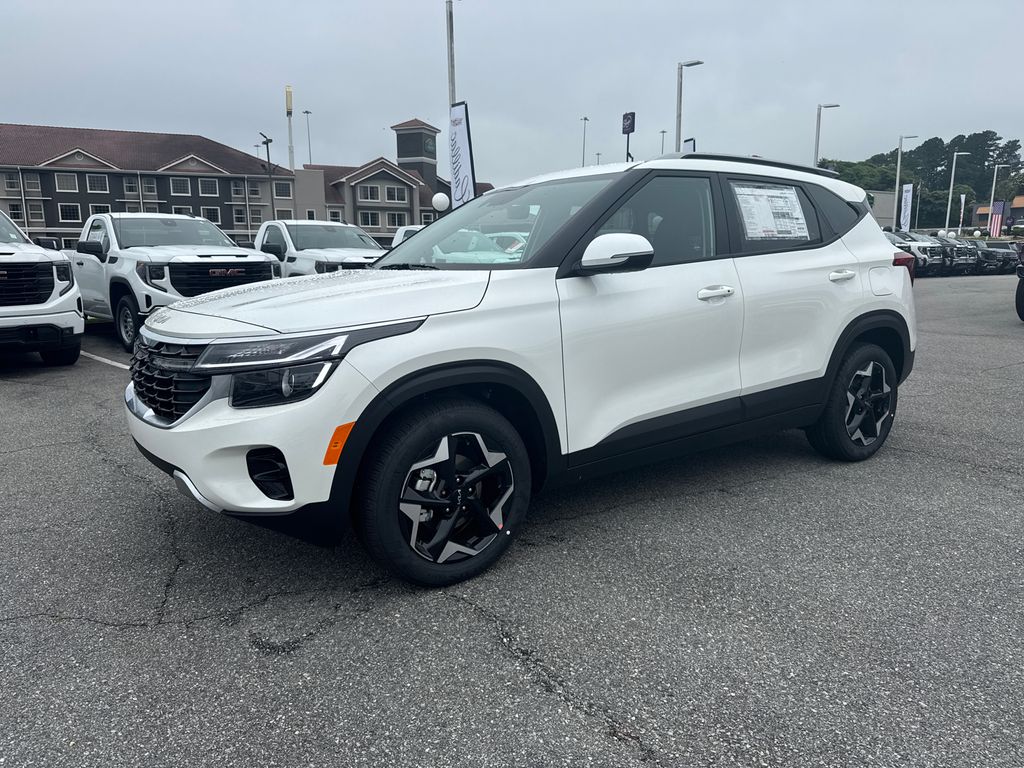 2025 Kia Seltos S photo 7