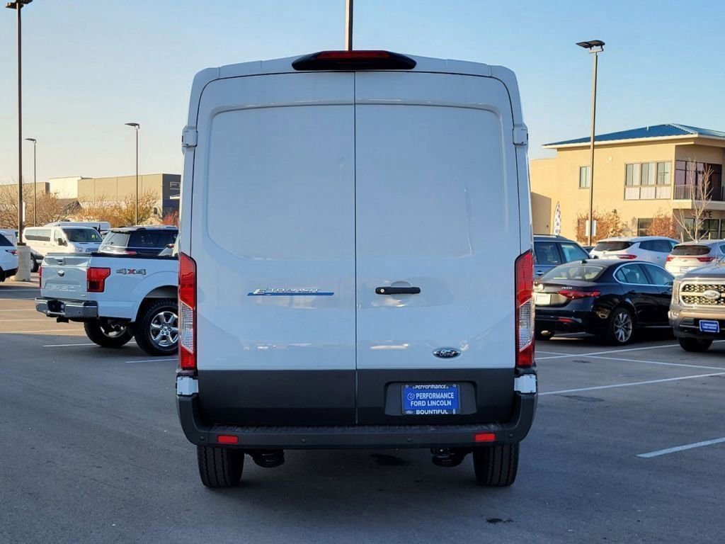 2022 Ford Transit photo 4