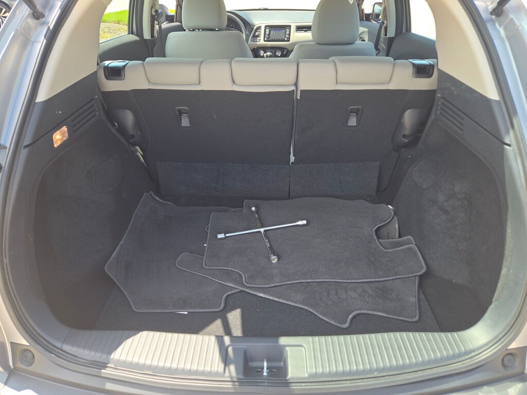 2022 Honda HR-V LX photo 9