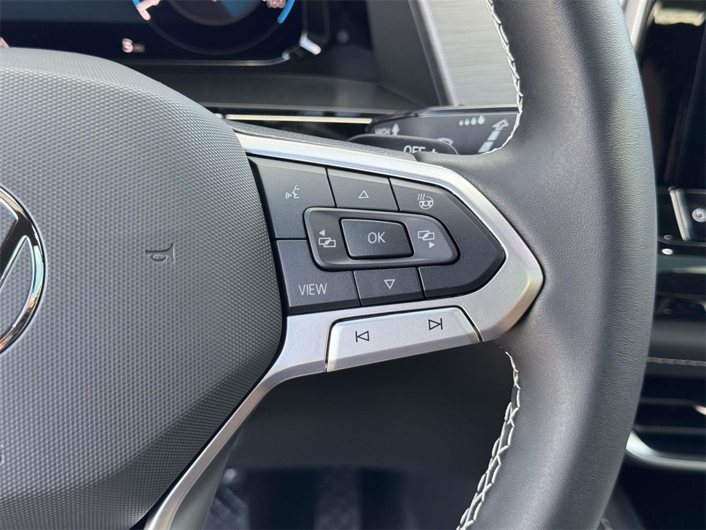 2026 Volkswagen Atlas Cross Sport SE Technology photo 20