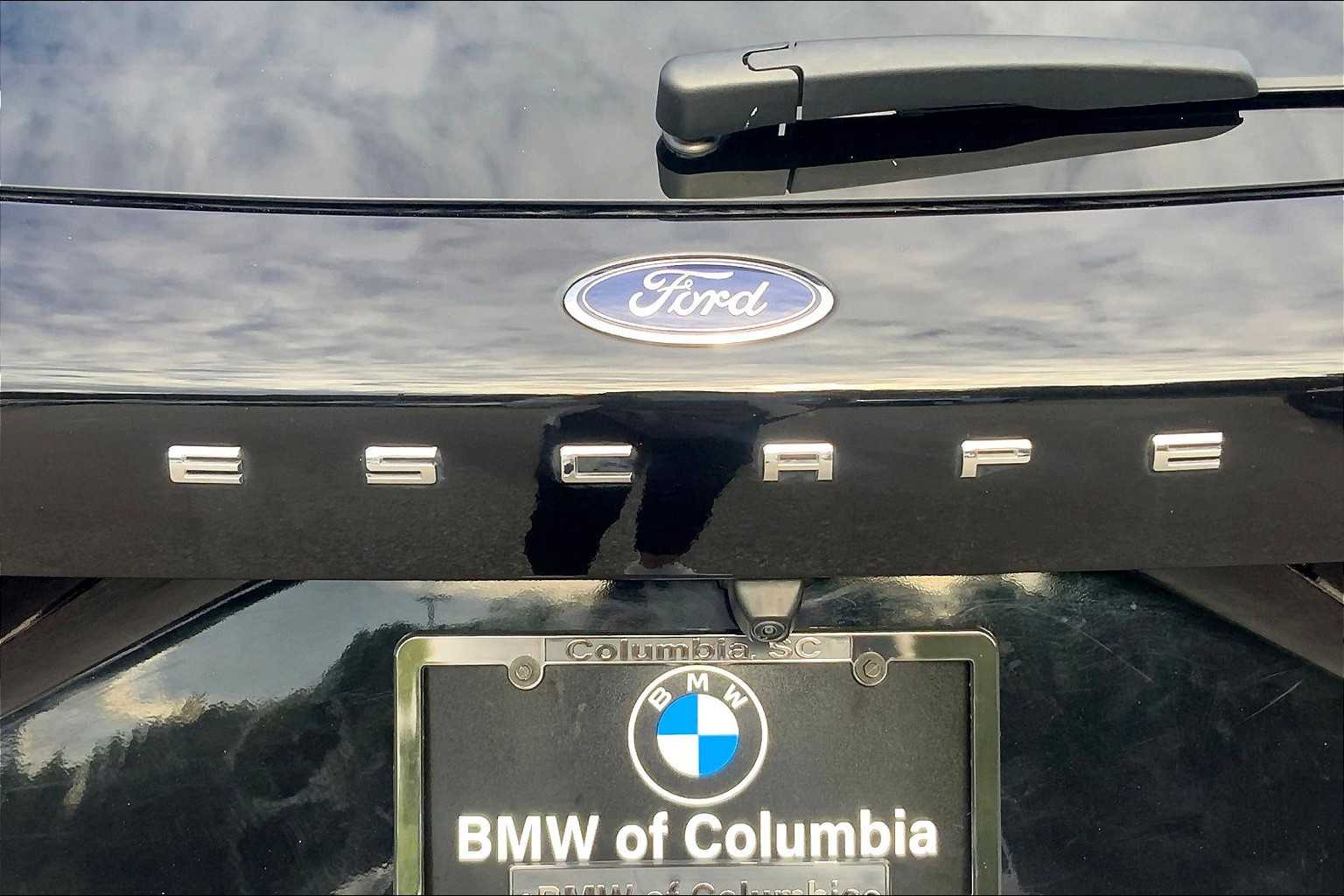 2024 Ford Escape ST-Line photo 8