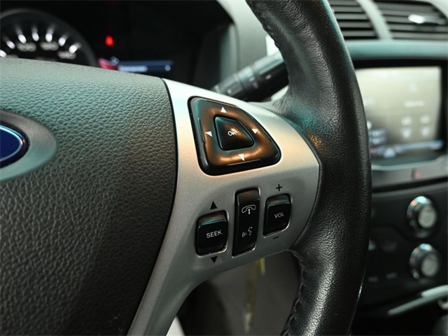 2015 FORD EXPLORER - Image 17