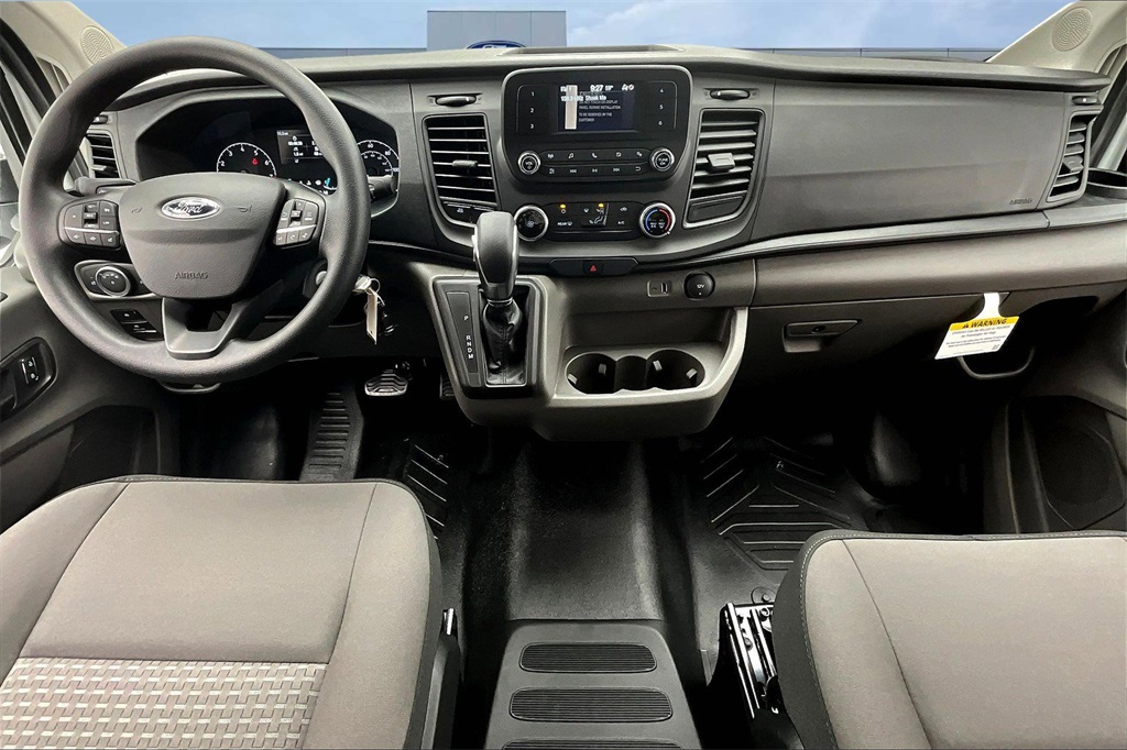 2025 Ford Transit Cargo Van photo 4