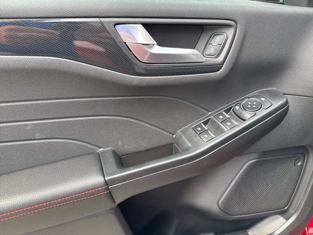 2026 Ford Escape ST-Line photo 24