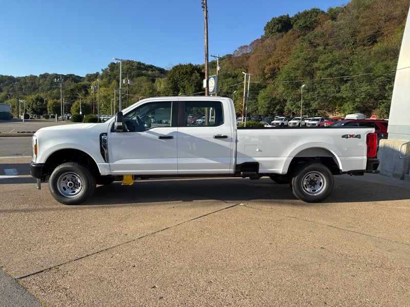 2026 Ford F-250 XL photo 4
