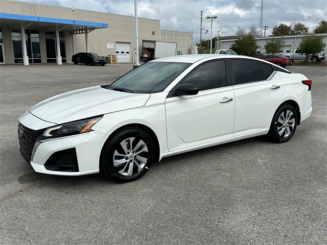 2025 Nissan Altima 2.5 S photo 3