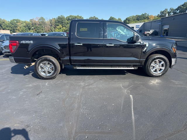2025 Ford F-150 XLT photo 8