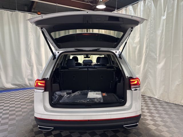 2026 Volkswagen Atlas SE photo 37
