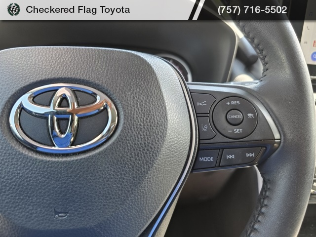 2023 Toyota RAV4 XLE Premium photo 14