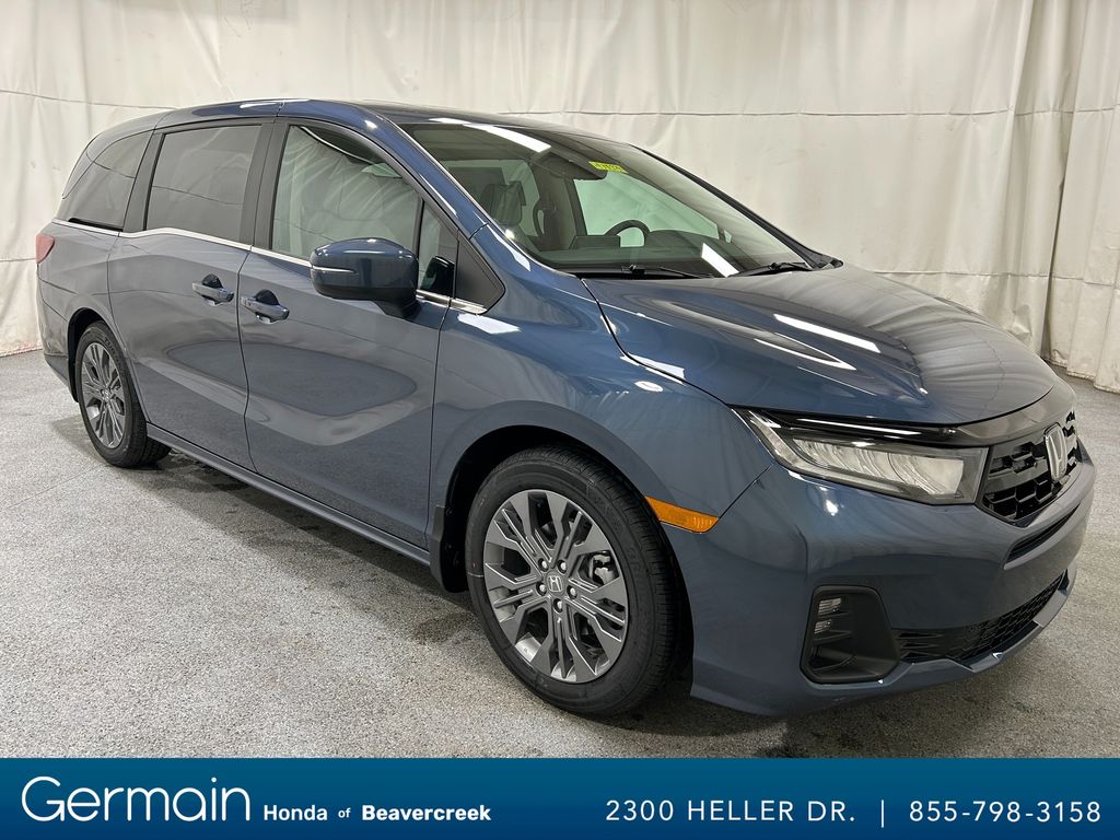 2026 Honda Odyssey Touring's photo
