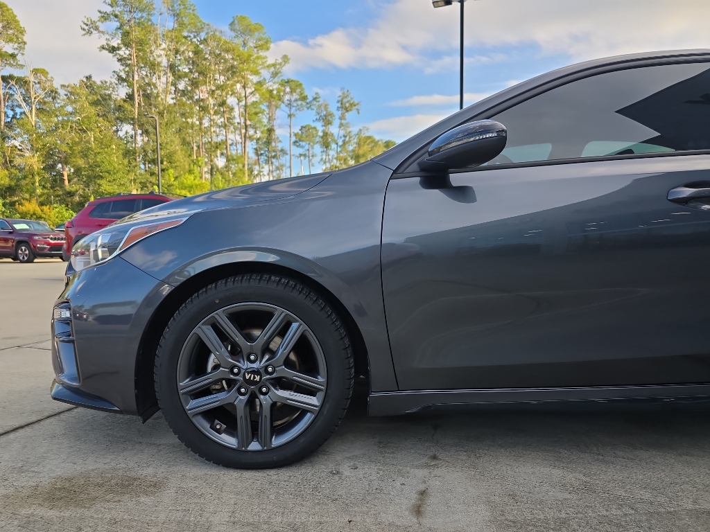 2021 Kia Forte GT-Line photo 4