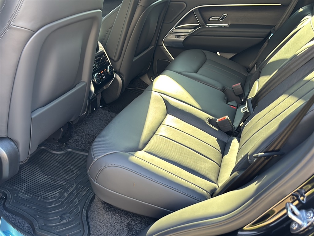 2025 Land Rover Range Rover SE photo 23