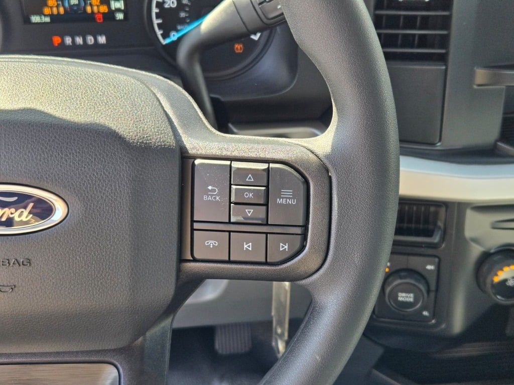 2026 Ford F-550 photo 25