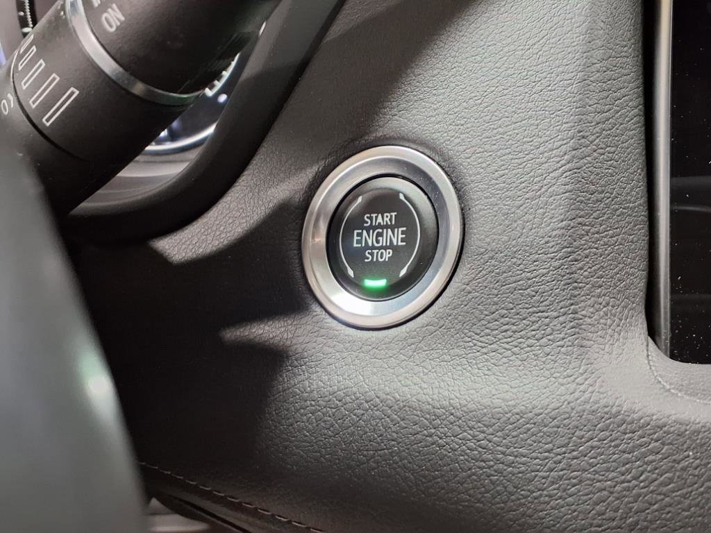 2023 Cadillac XT4 Premium Luxury photo 6