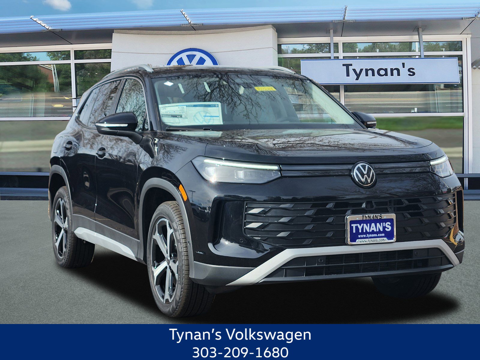 2026 Volkswagen Tiguan SE's photo