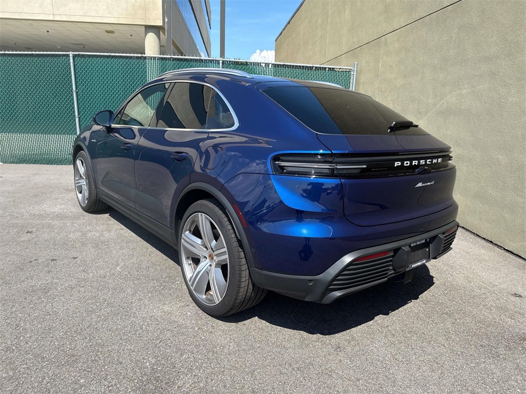 2024 Porsche Macan Electric 4 photo 3