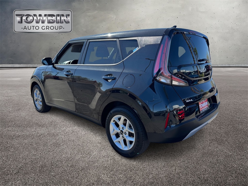 2023 Kia Soul LX photo 6