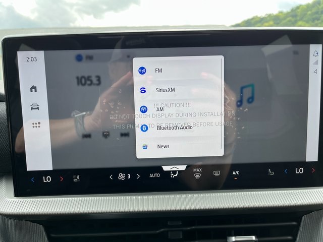 2025 Ford Explorer ST-Line photo 28