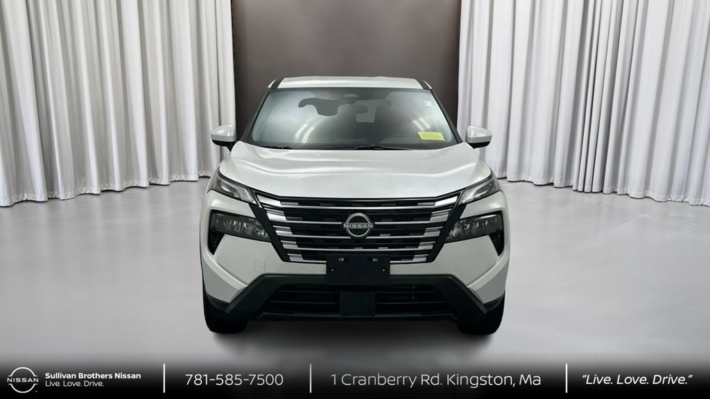 2026 Nissan Rogue SV photo 2